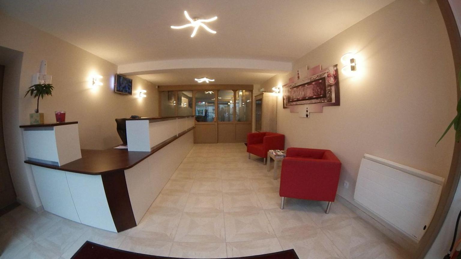 Nevers Hotel Exterior photo